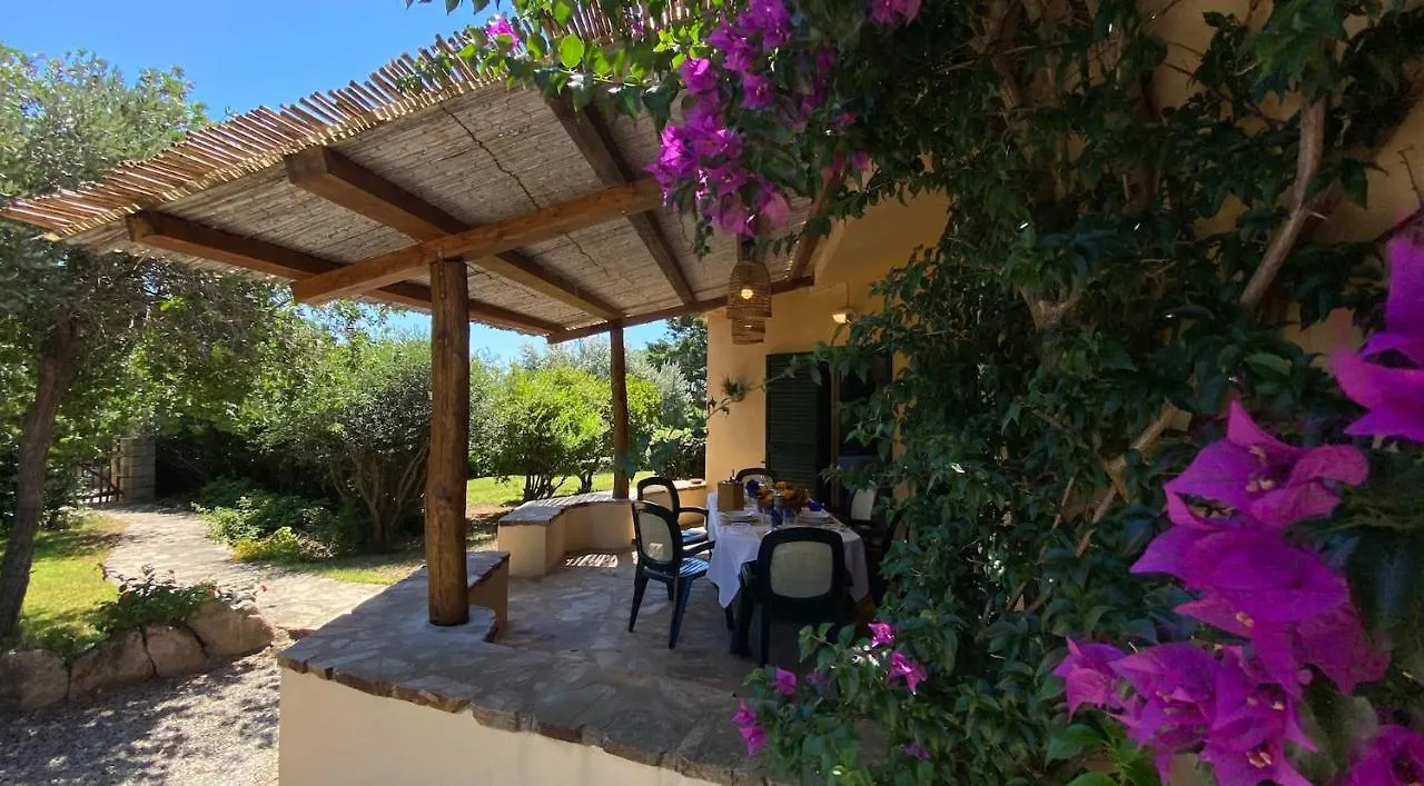 Villa La Bonaccia لا ماداّلينا